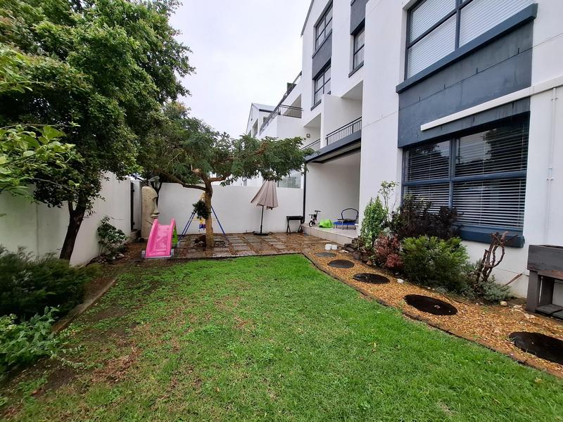 To Let 3 Bedroom Property for Rent in De Velde Western Cape